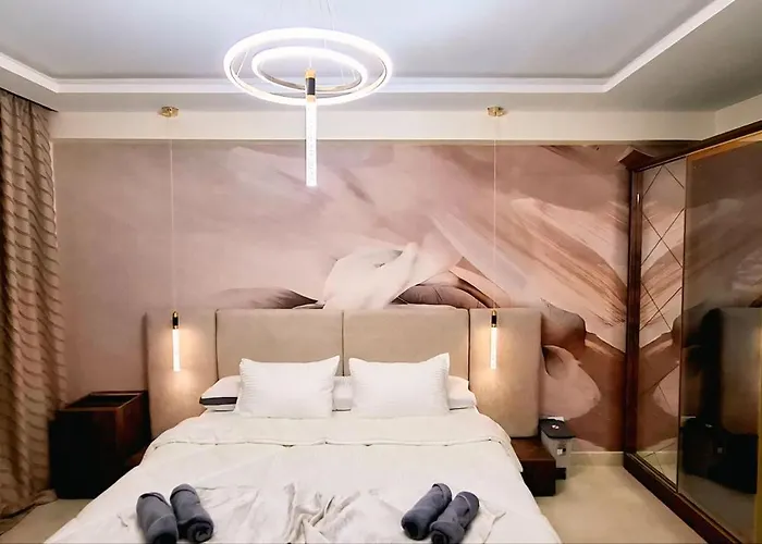 Hills Exclusive Apartment *